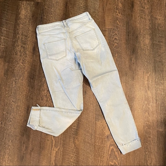 Light blue Universal Thread skinny jeans - Picture 2 of 3